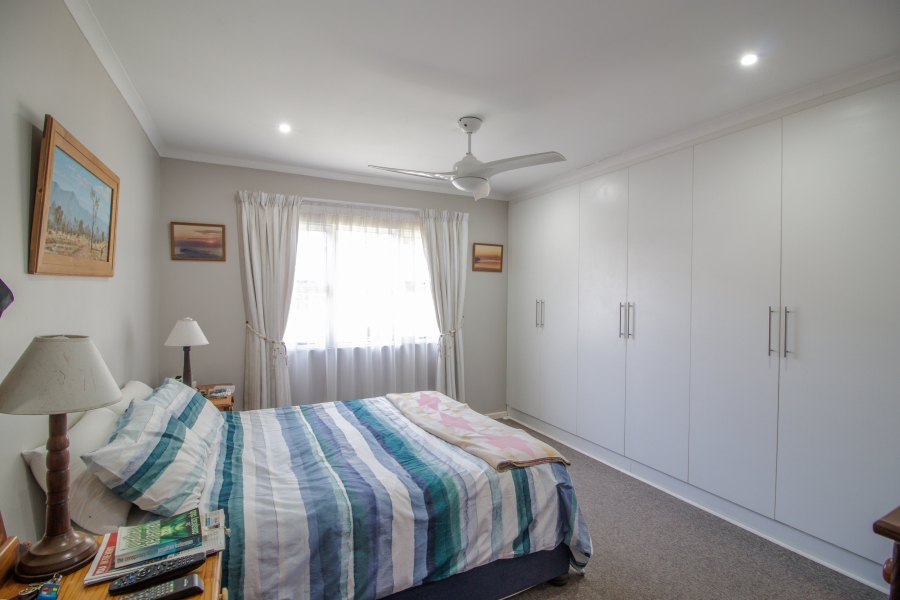 To Let 3 Bedroom Property for Rent in Cambridge Eastern Cape